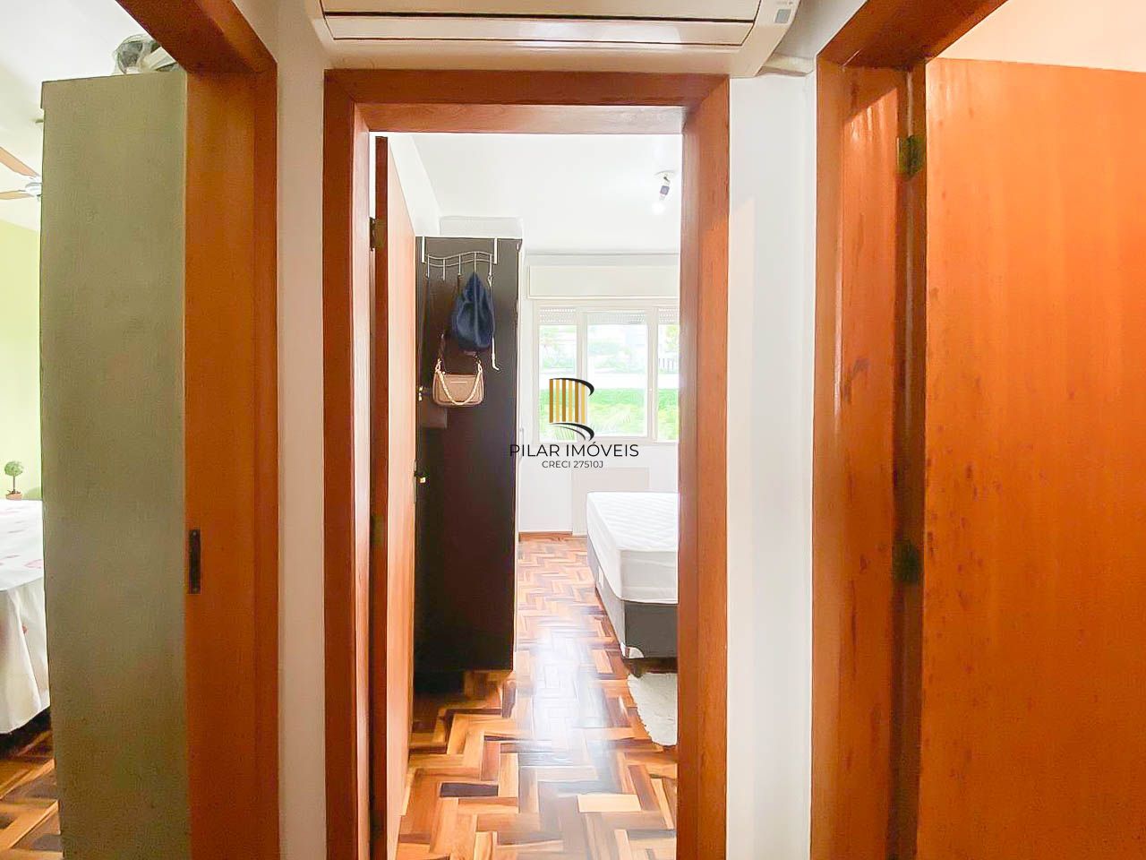 Duplex à venda no Rio Branco com 2 dormitórios, salão privativo e 2 vagas