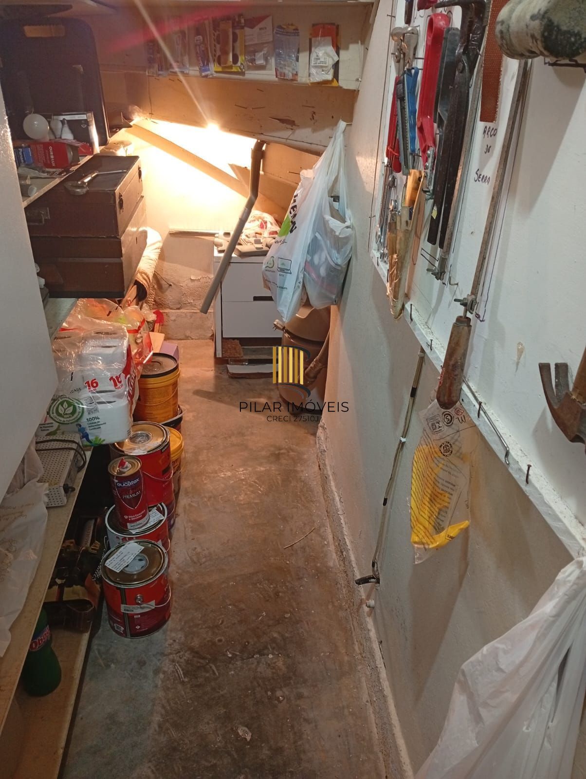 Casa com 5 quartos , 7 banheiros e pátio!