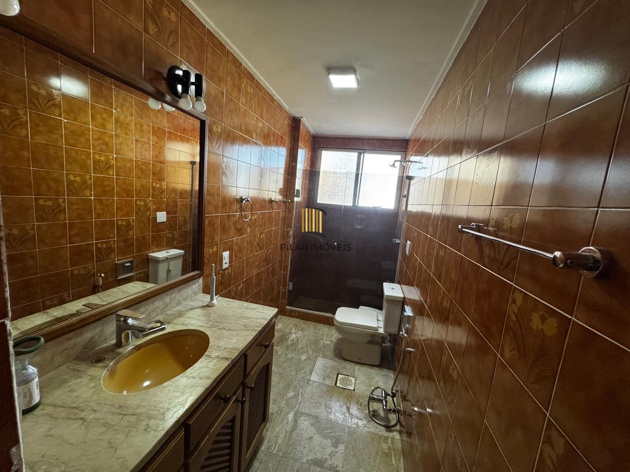 Apartamento super Amplo em frente a Santa Casa, Centro Histórico - POA