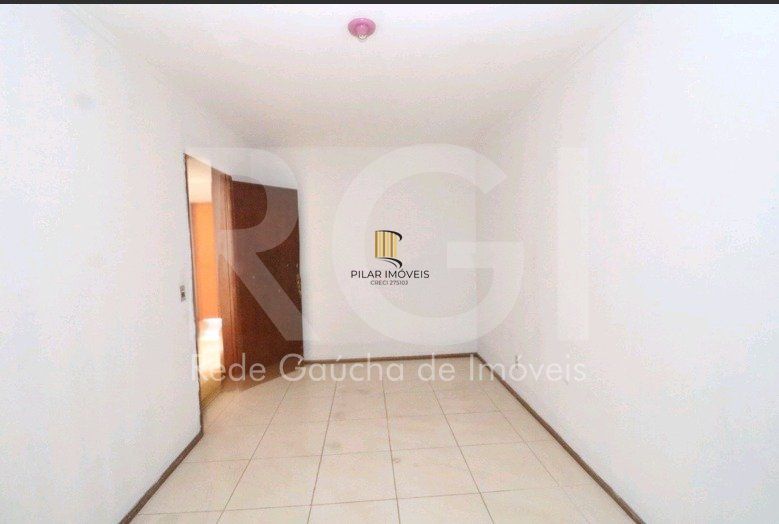 Casa para Venda - 280m², 3 dormitórios, 4 vagas - Cidade Baixa