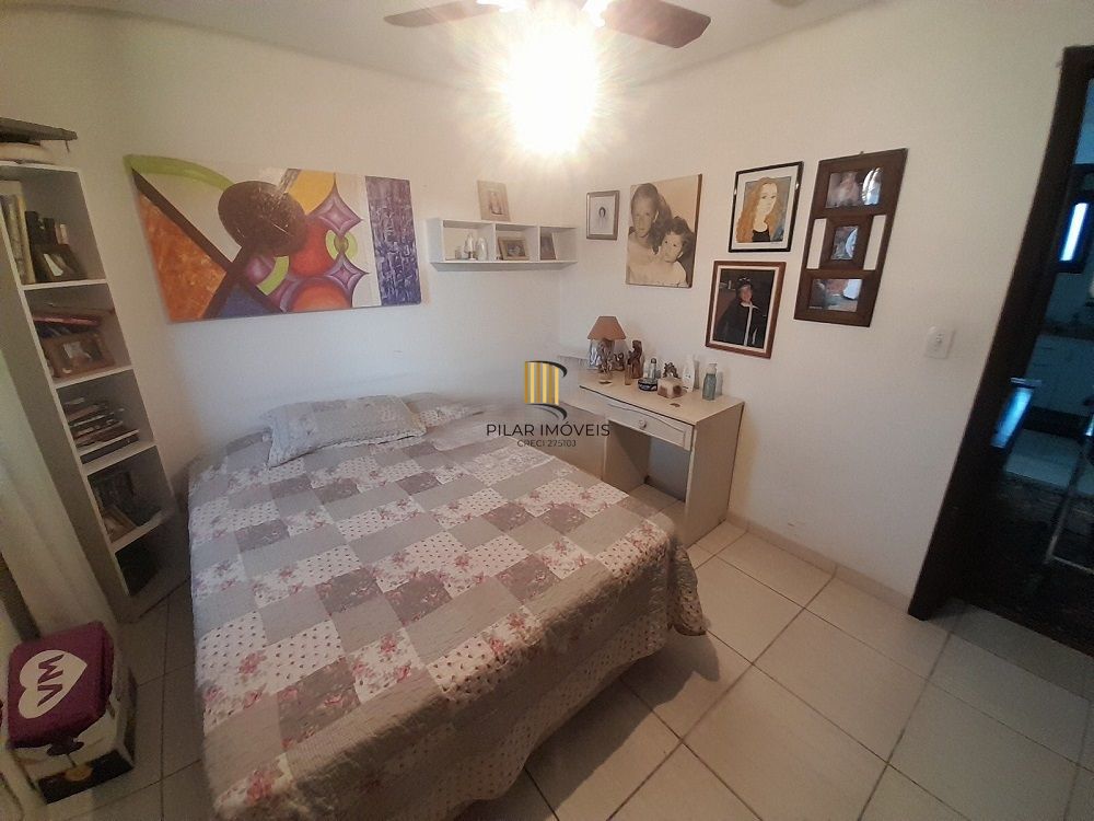 Casa 3 dormitórios para venda no bairro Hípica Condomínio Jardins do Prado.