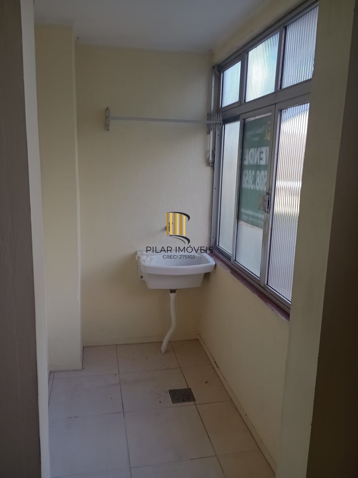 Apartamento 2 quartos com garagem  bairro Humaitá em Porto Alegre.