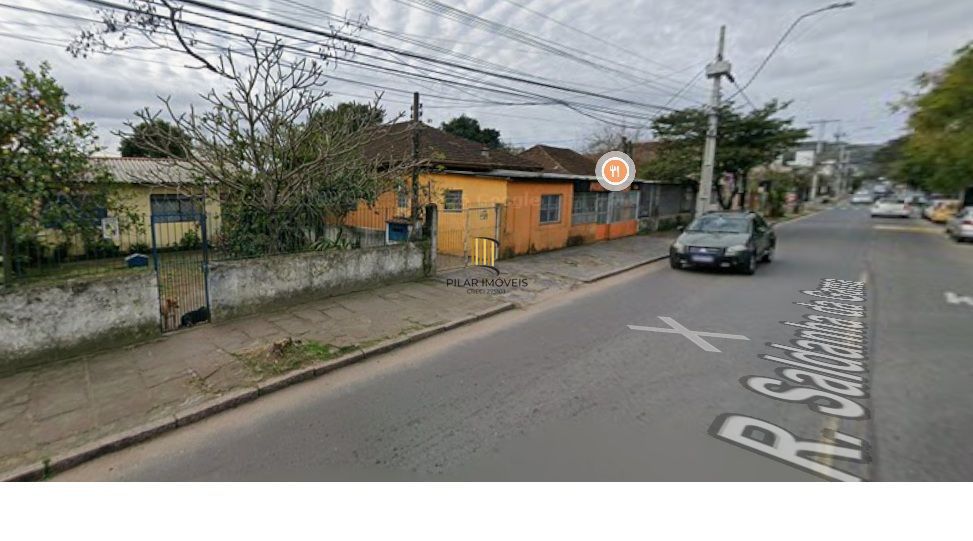 CASA COM TERRENO DE 9,90m X 13,20m