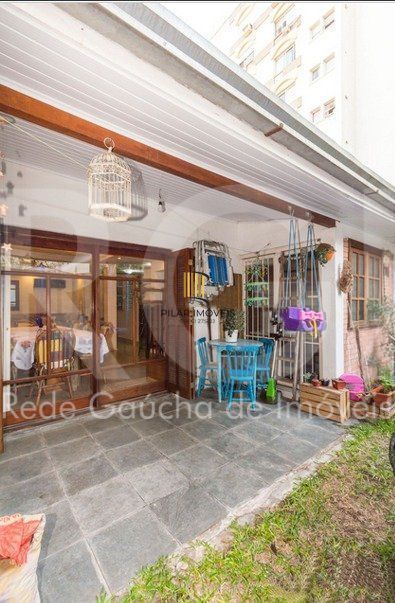 Casa 3 dormitórios à venda Menino Deus Porto Alegre/RS