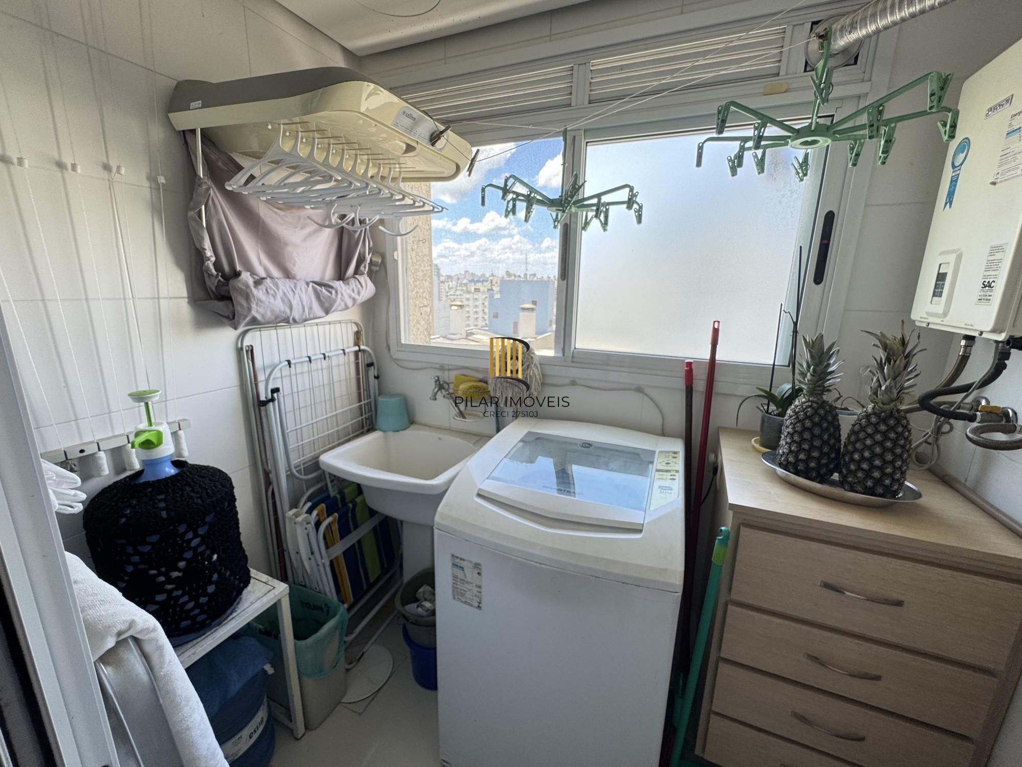 Apartamento de 3 dormitórios, suite, garagem - Menino Deus