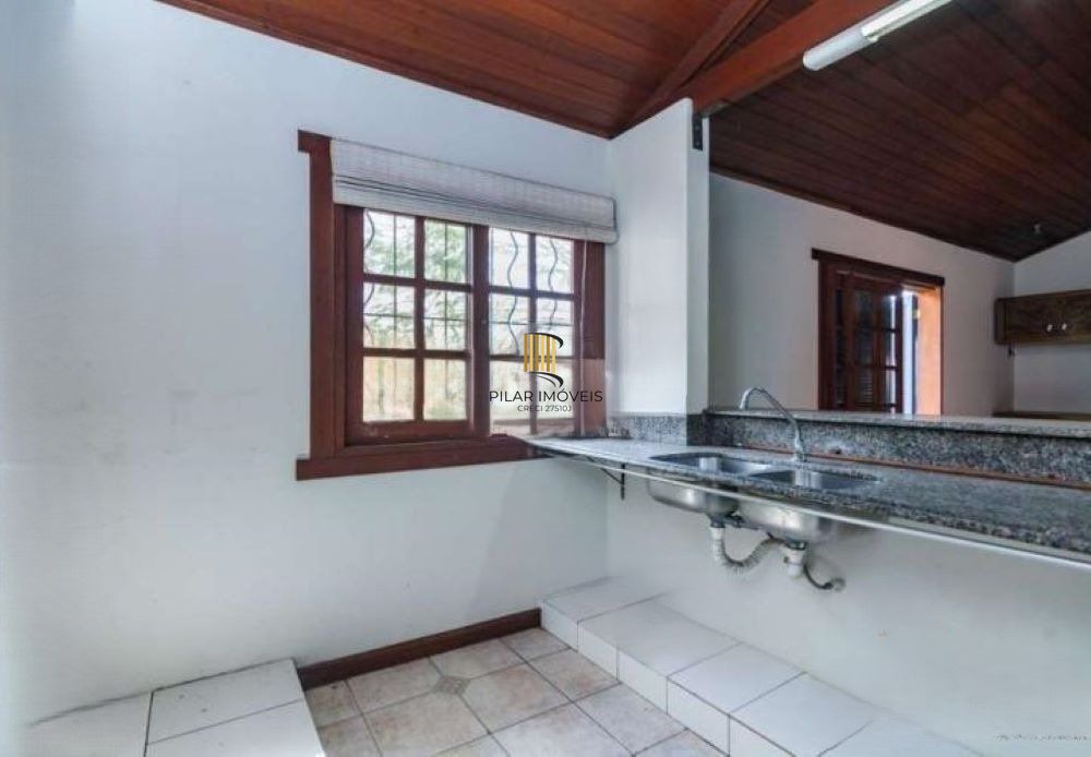 Casa 4 dormitórios no bairro Jardim Sabará