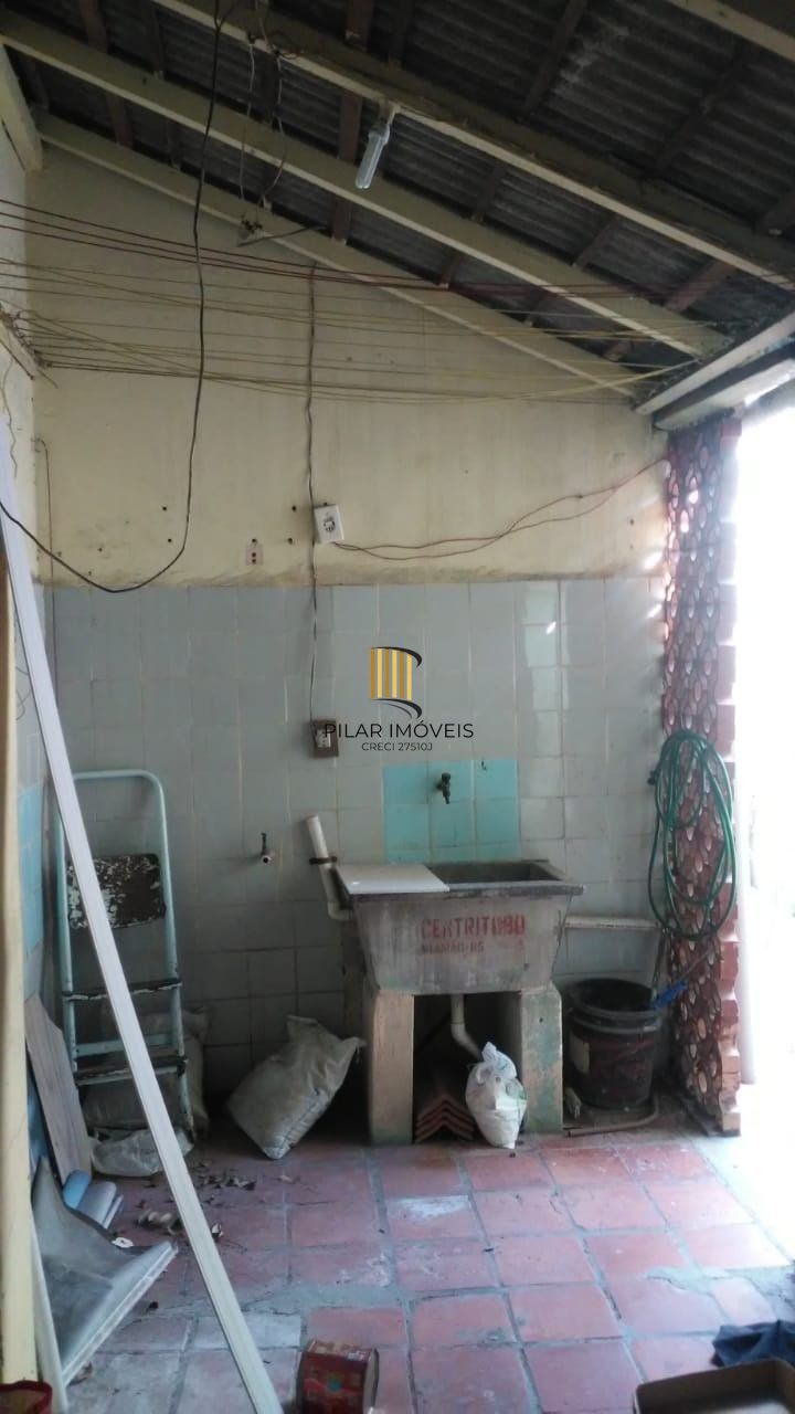 Casa para Venda - 100m², 3 dormitórios, Cidade Baixa