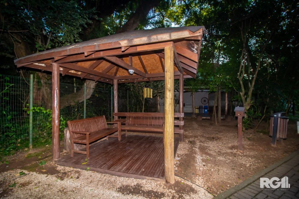 APARTAMENTO 3 DORMITÓRIOS A VENDA, NO BAIRRO TERESÓPOLIS.
