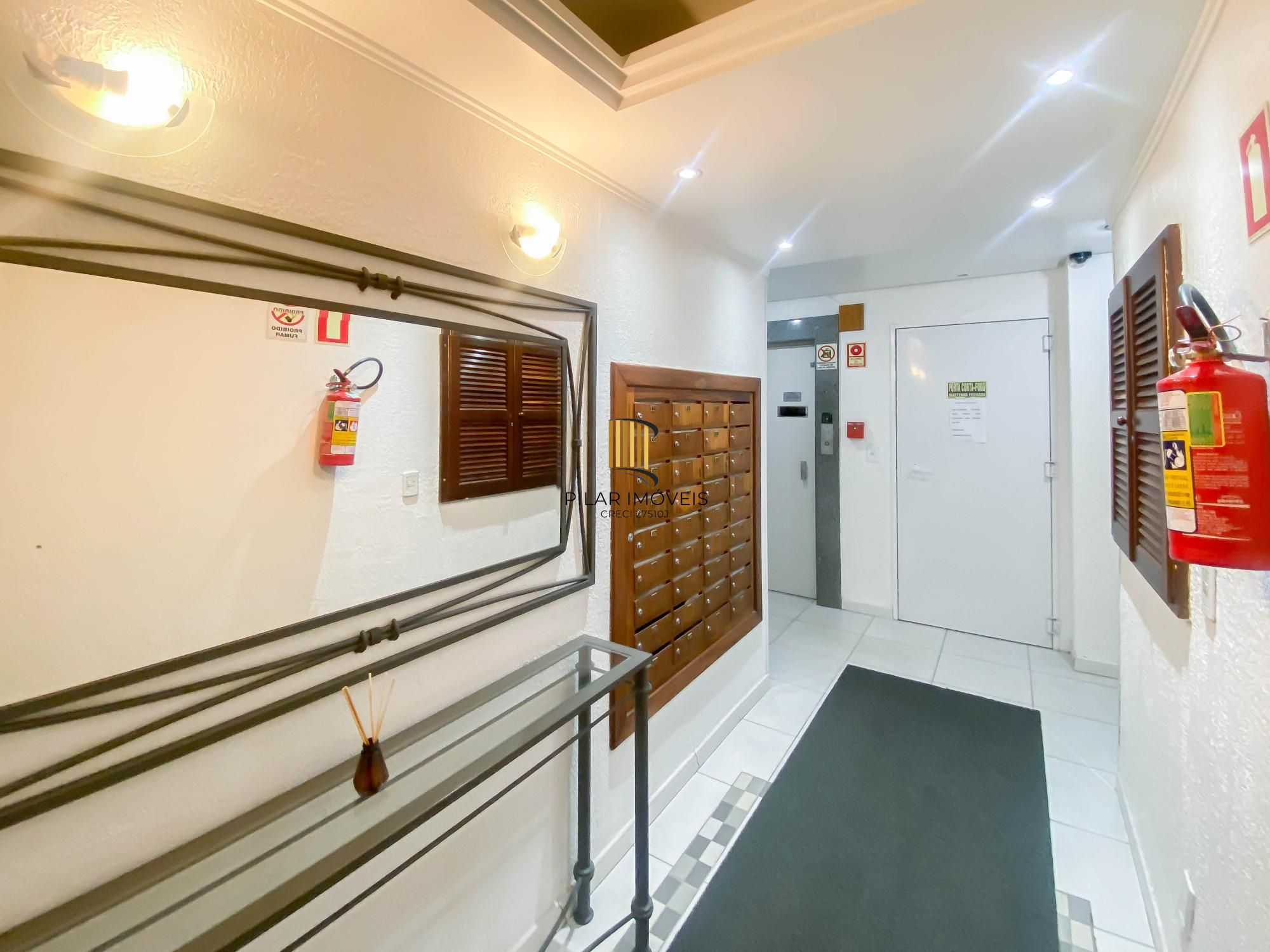 Apartamento 2 Dormitórios à Venda na Cidade Baixa – 75m², Pronto para Morar