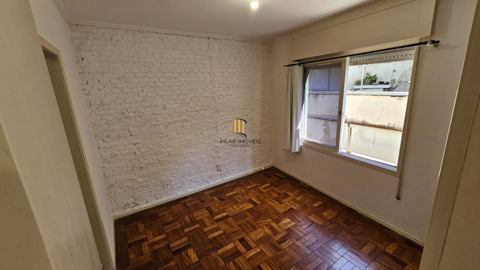 Apto 1 Dormitório Reformado na Cidade Baixa – Ótima Localização