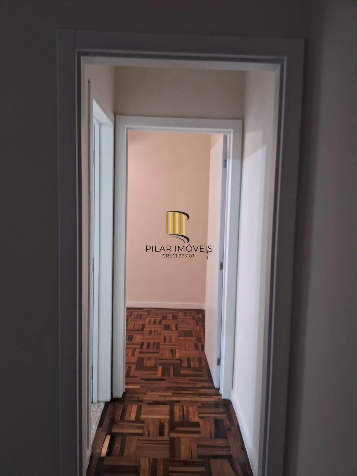 Apartamento 01 dormitório, desocupado na Cidade Baixa!