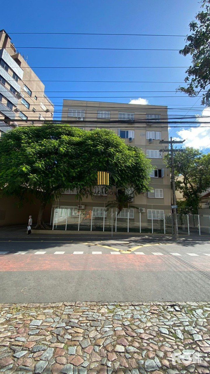 Loja no Bom Fim com garagem- Cód. RP389767