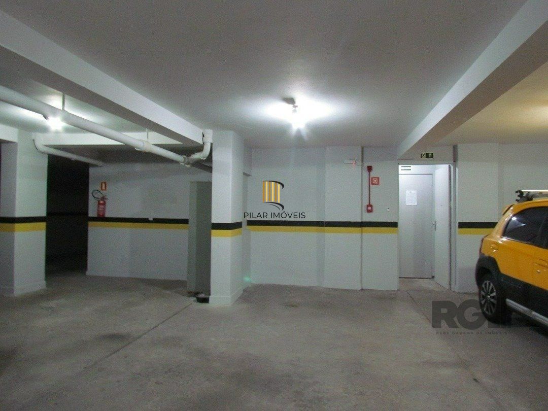 Apartamento à Venda 3 quartos e garagem  no Bom Fim.