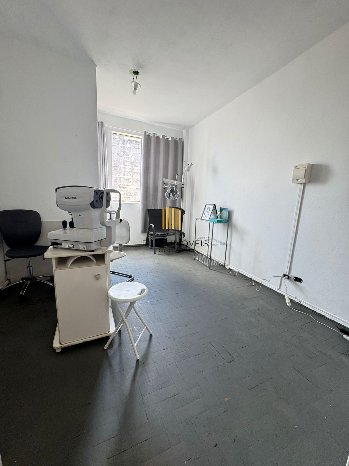 Consultório Vista para o Guaíba, 2 Ambientes e Banheiro - Galeria do Rosário