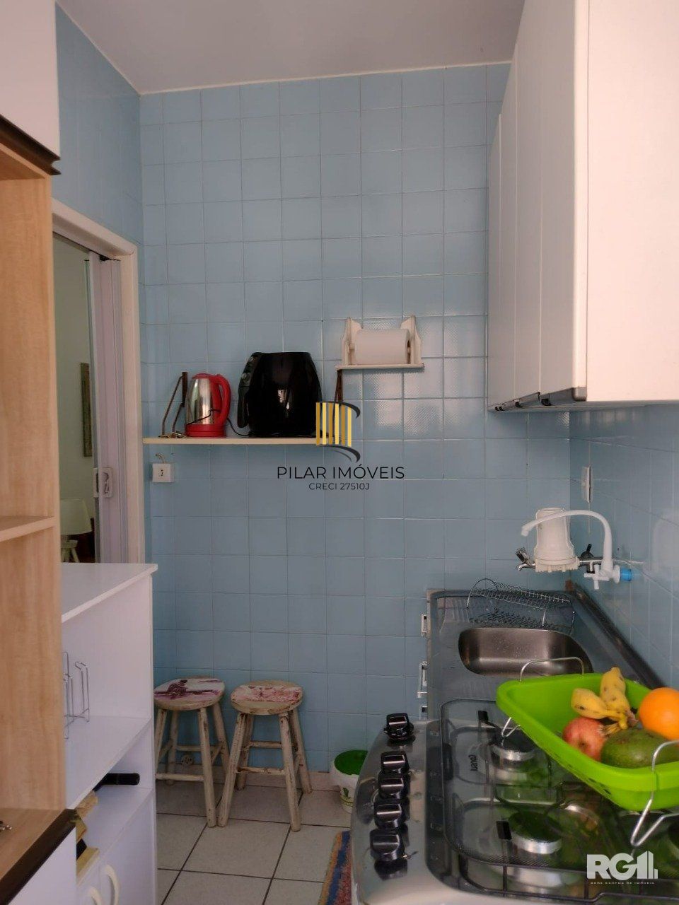 Apartamento de 2 dormitórios,  sala, cozinha, área de serviço separada, banheiro social