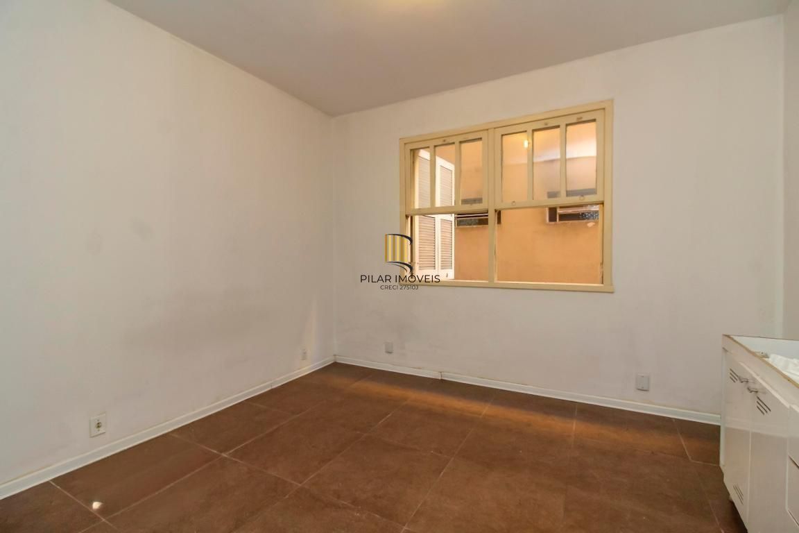 🏡 Apartamento 2 Dormitórios à Venda na Carlos Gomes com Pátio Privativo e Vaga Rotativa