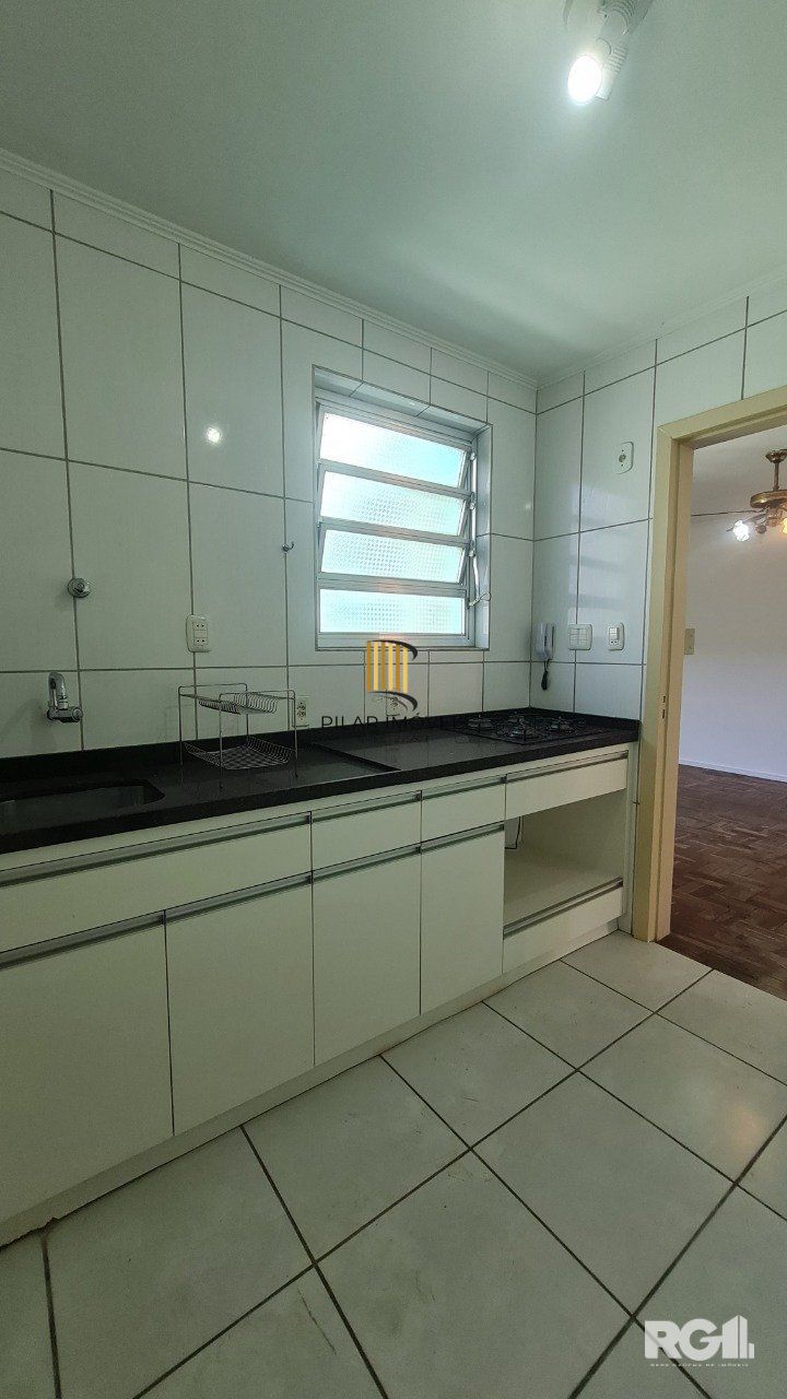 EXCELENTE APARTAMENTO DE FRENTE COM 2 DORM. CÓD. RP389882