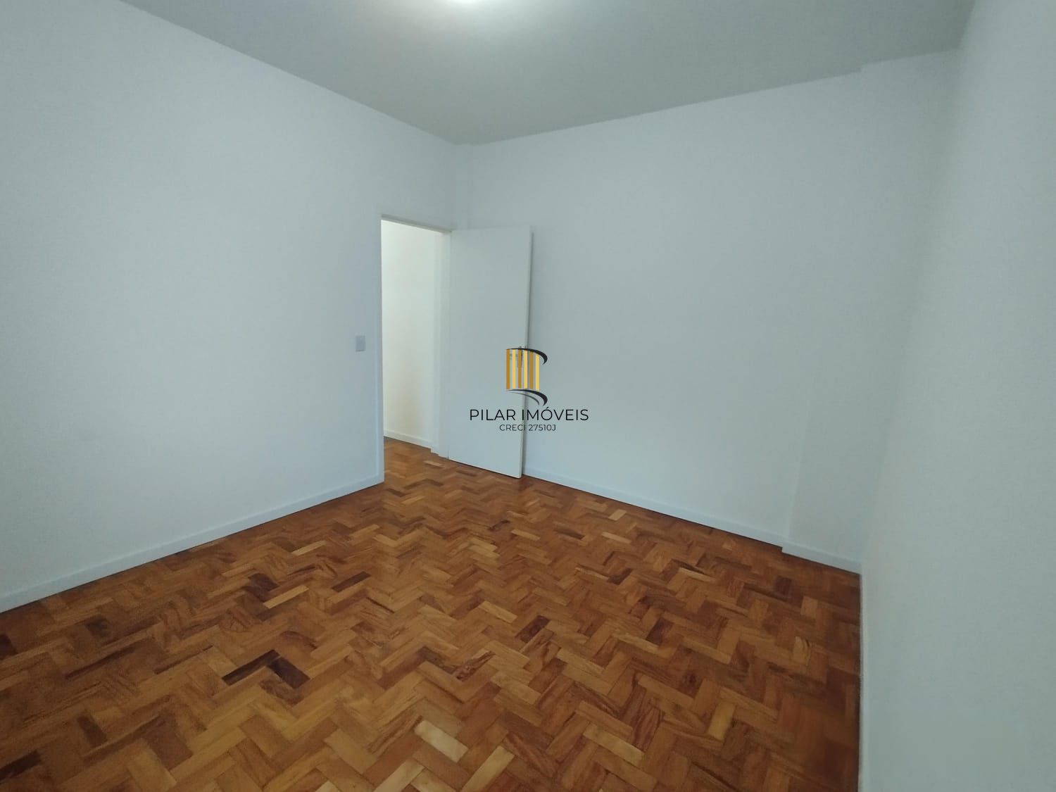 Apartamento de 2 dormitórios com dependência — 75 m² | Rua Riachuelo
