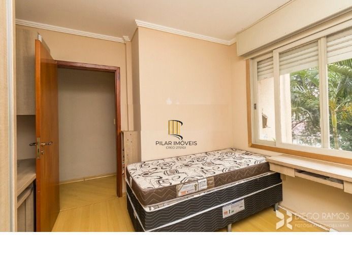 Apartamento para Venda - 104.12m², 3 dormitórios, sendo 1 suites, 1 vaga - Petró