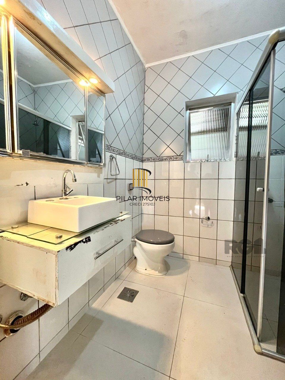 Apartamento terreo na Praia de Belas, com patio privativo