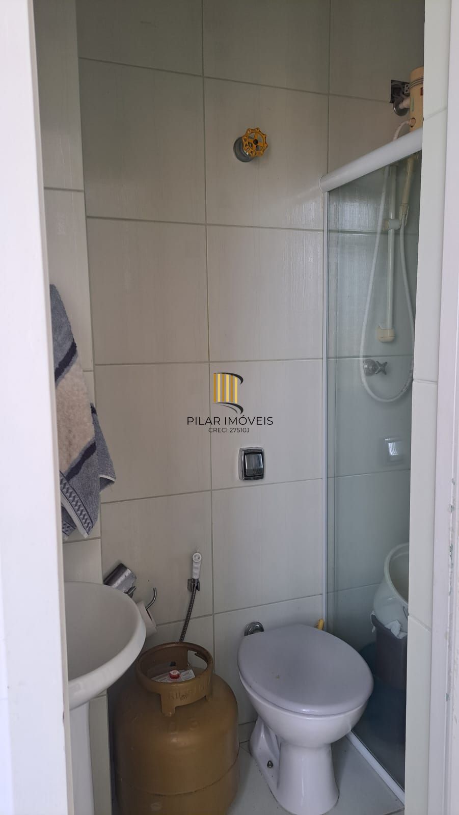 Apartamento  3 dormitórios, de frente com sacada, garagem , elevador, Bairro Cid