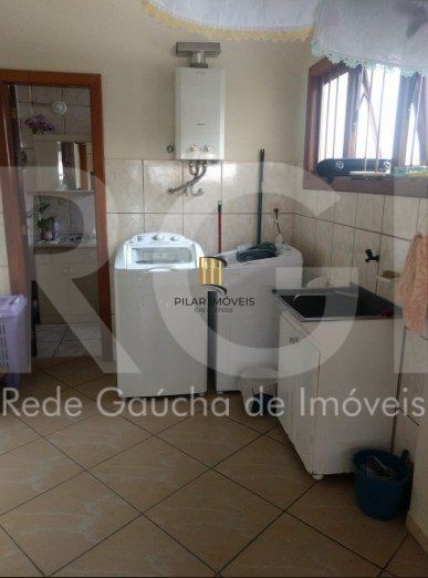 Casa para Venda - 287m², 4 dormitórios, sendo 1 suites, 4 vagas - Partenon