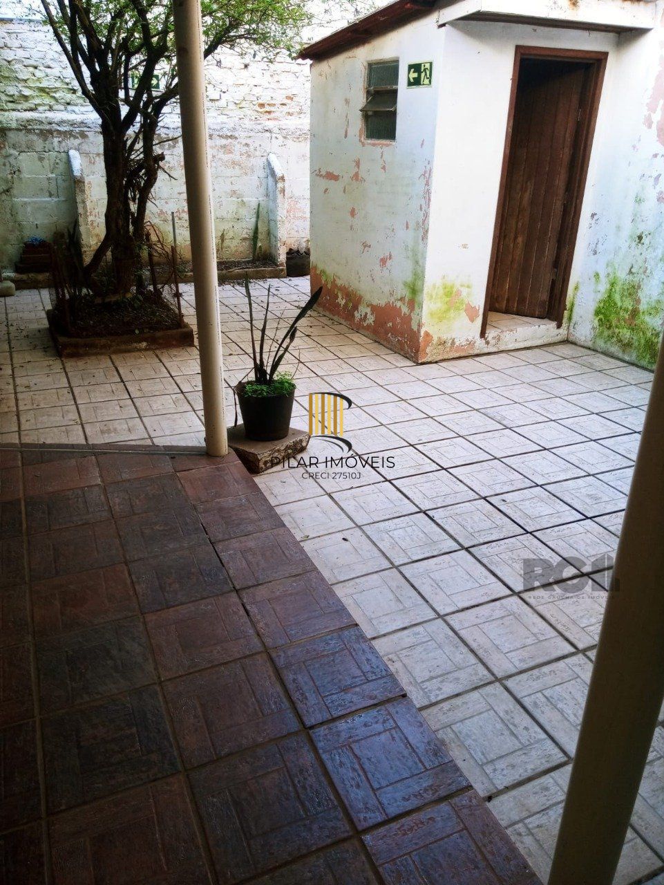 Apartamento terreo na Praia de Belas, com patio privativo