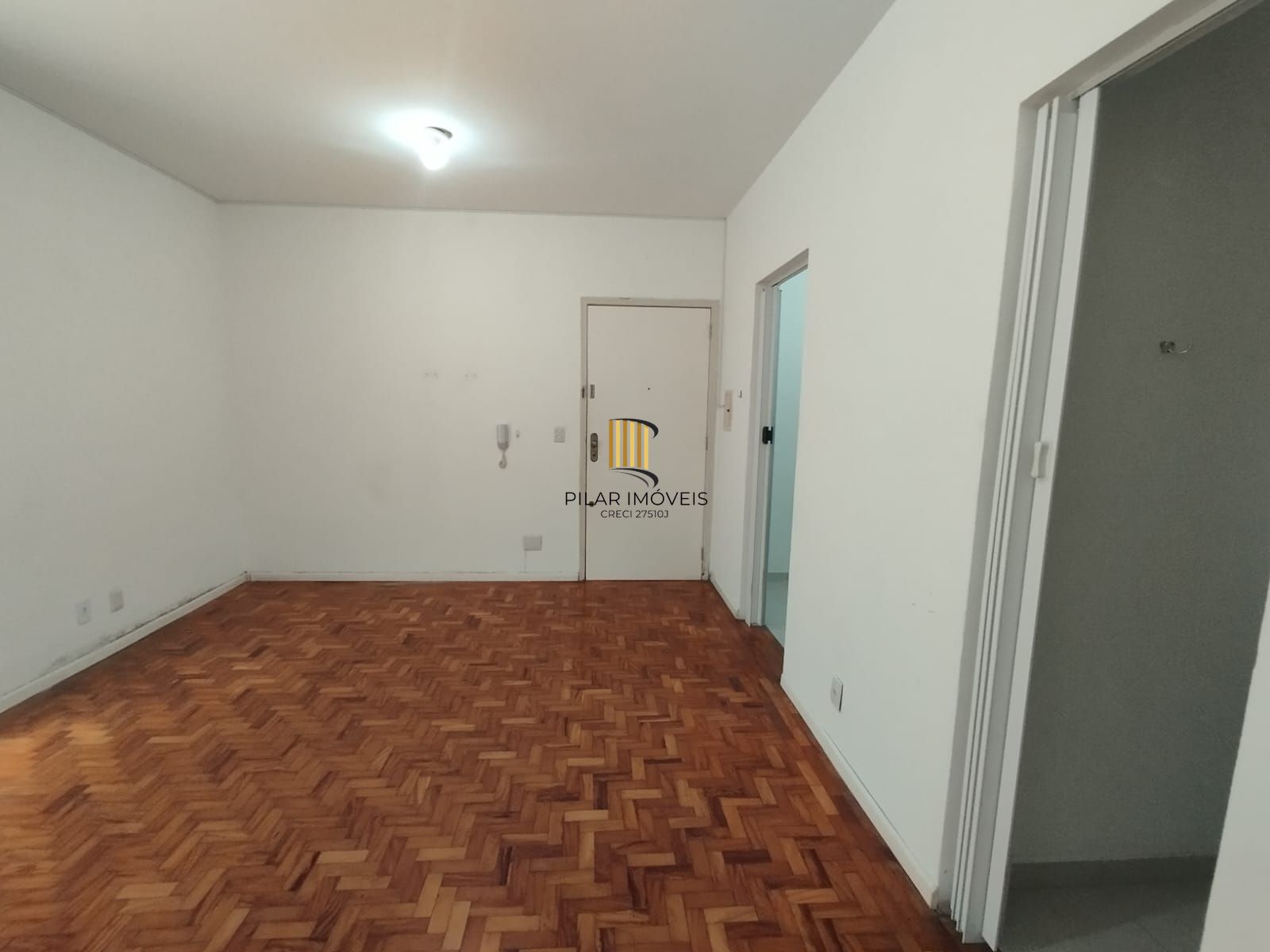 JKSÃO com 2 Terraços e Cozinha Ampla – 36m² bem distribuídos - Pilar Imóveis