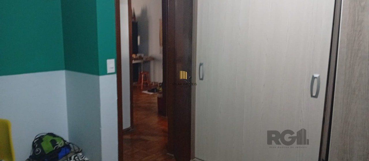 Apartamento 2 dormitórios , terreno elevado, lateral, bairro cidade baixa- Porto
