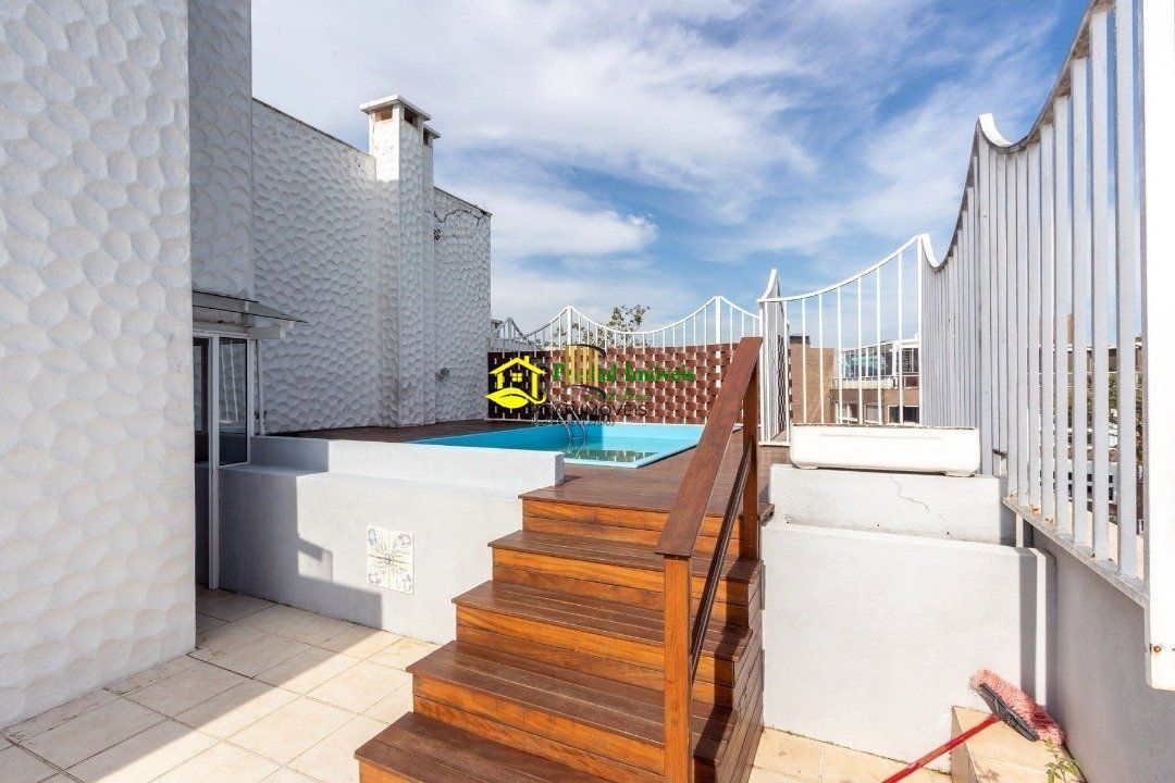 Cobertura para Venda - 306.94m², 3 dormitórios, sendo 2 suites, 2 vagas - Menino