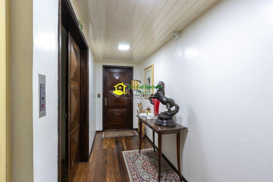 Cobertura para Venda - 306.94m², 3 dormitórios, sendo 2 suites, 2 vagas - Menino