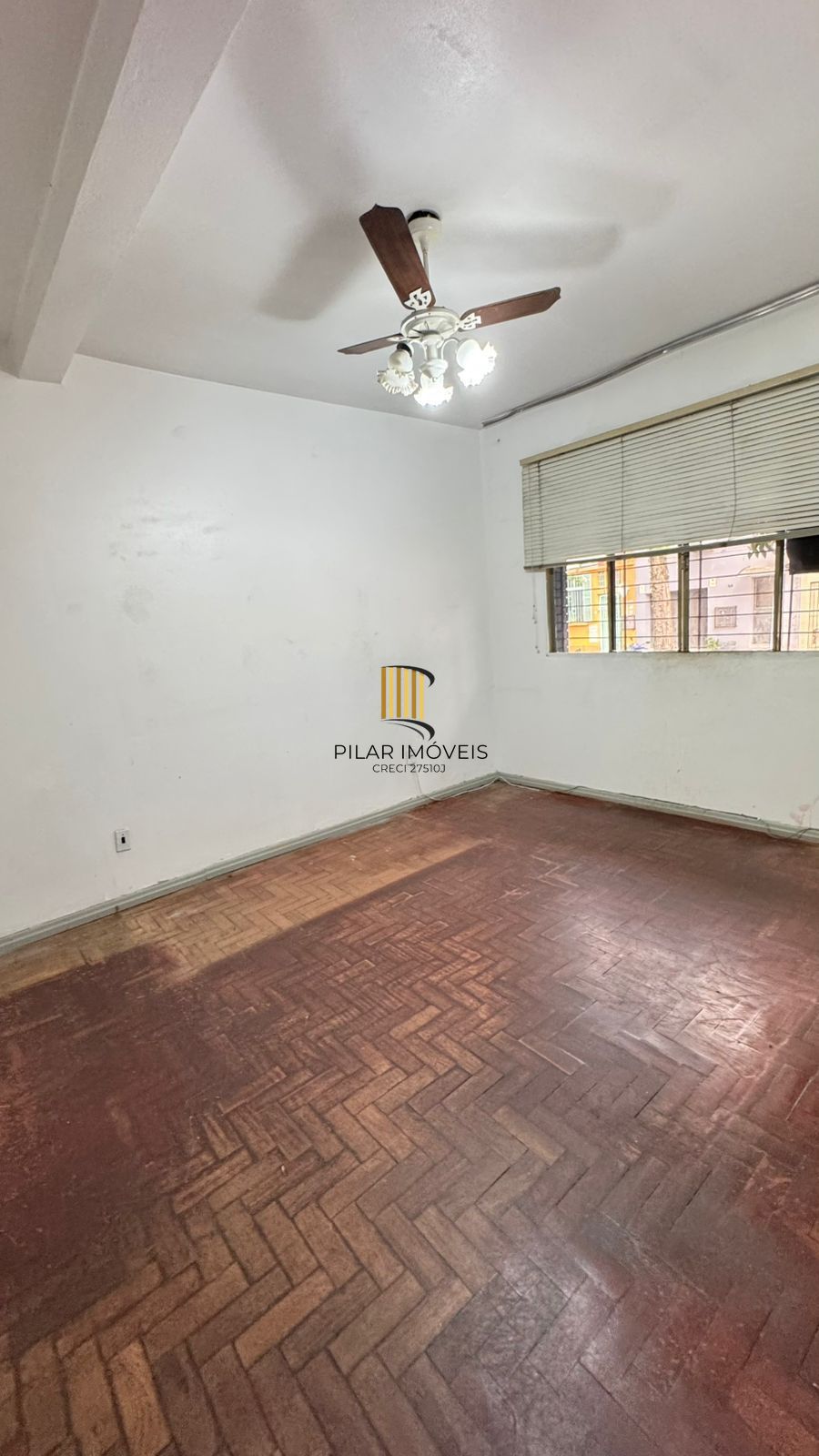 Apartamento 2 dormitórios no bairro Azenha
