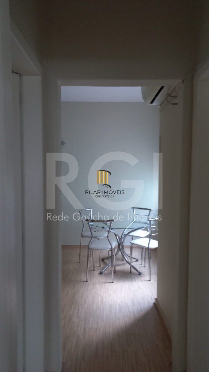 Apartamento 2 quartos, 2 vagas garagem, semi-mobilado na Praia de Belas!