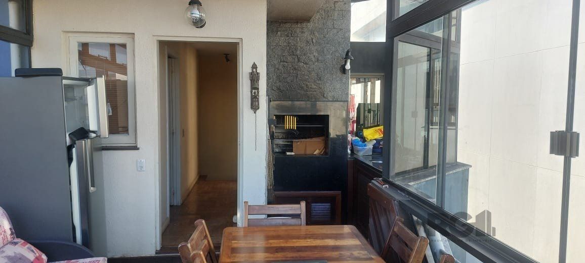 Cobertura à venda  2 quartos, suite e 2 vagas de garagem bairro Santana, Porto A