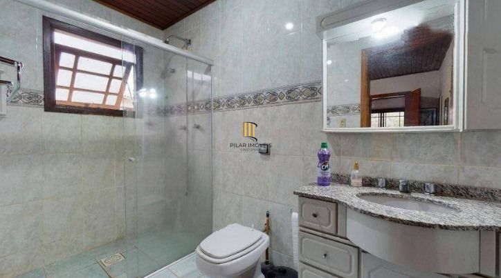 Casa para Venda - 190m², 4 dormitórios, sendo 1 suites, 2 vagas - Partenon