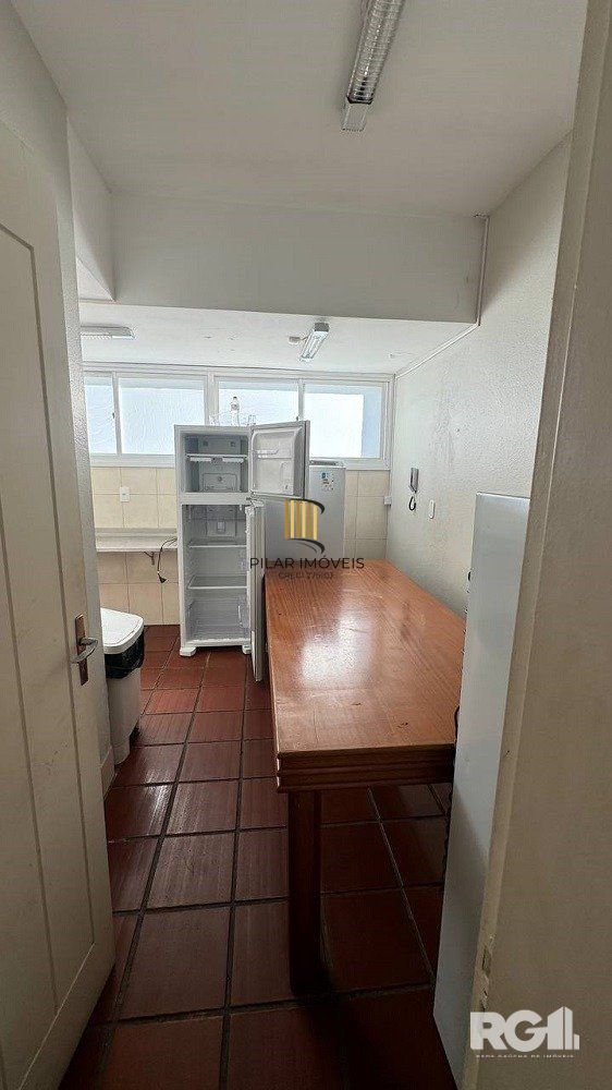 Apartamento 3 dormitórios de frente - 1 vaga garagem - ed. com elevador.