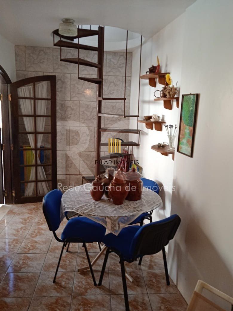 Casa para Venda - 750m², 6 dormitórios, sendo 3 suites, 4 vagas - Partenon