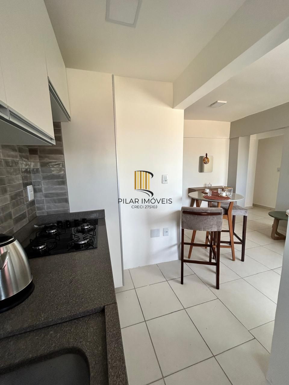 Apartamento à venda na Cidade Baixa,1 quarto e vaga de garagem.