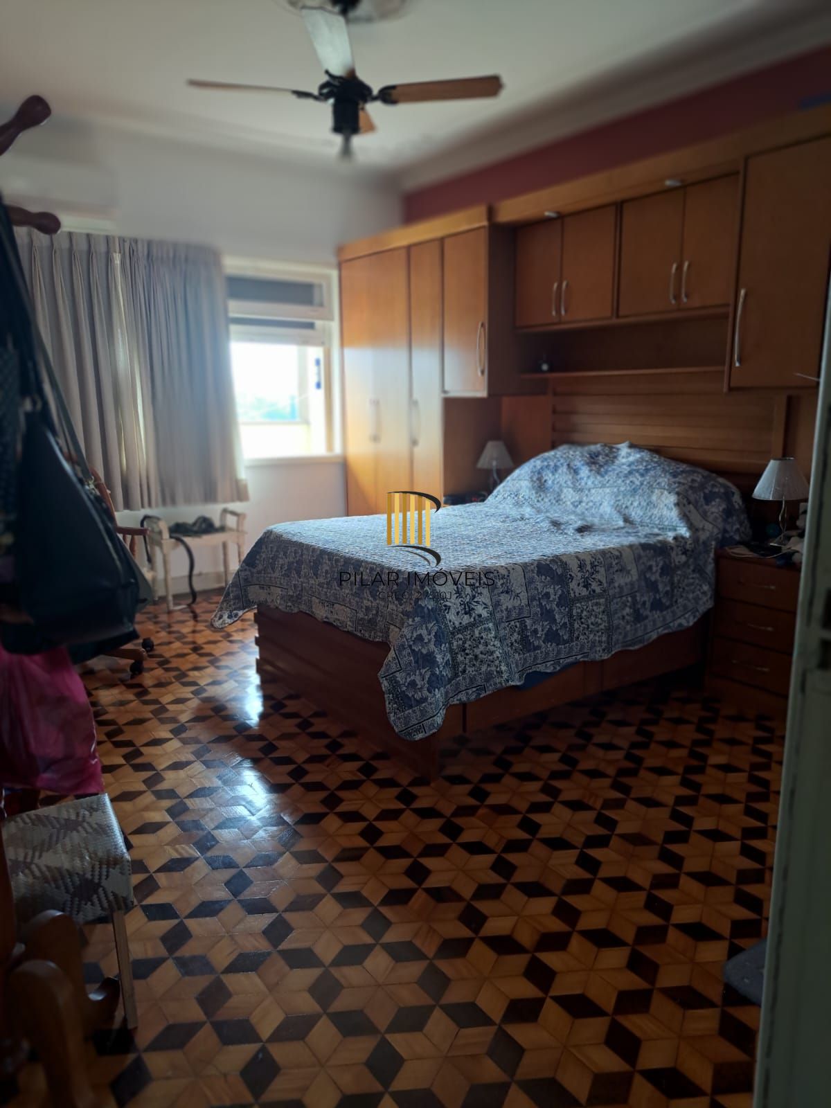 Apartamento  3 dormitórios, de frente com sacada, garagem , elevador, Bairro Cid