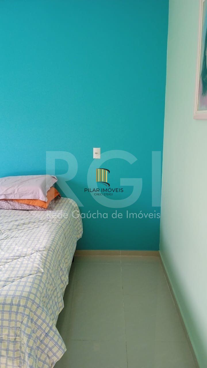 Casa para Venda - 90m², 3 dormitórios, 4 vagas - Maria Regina