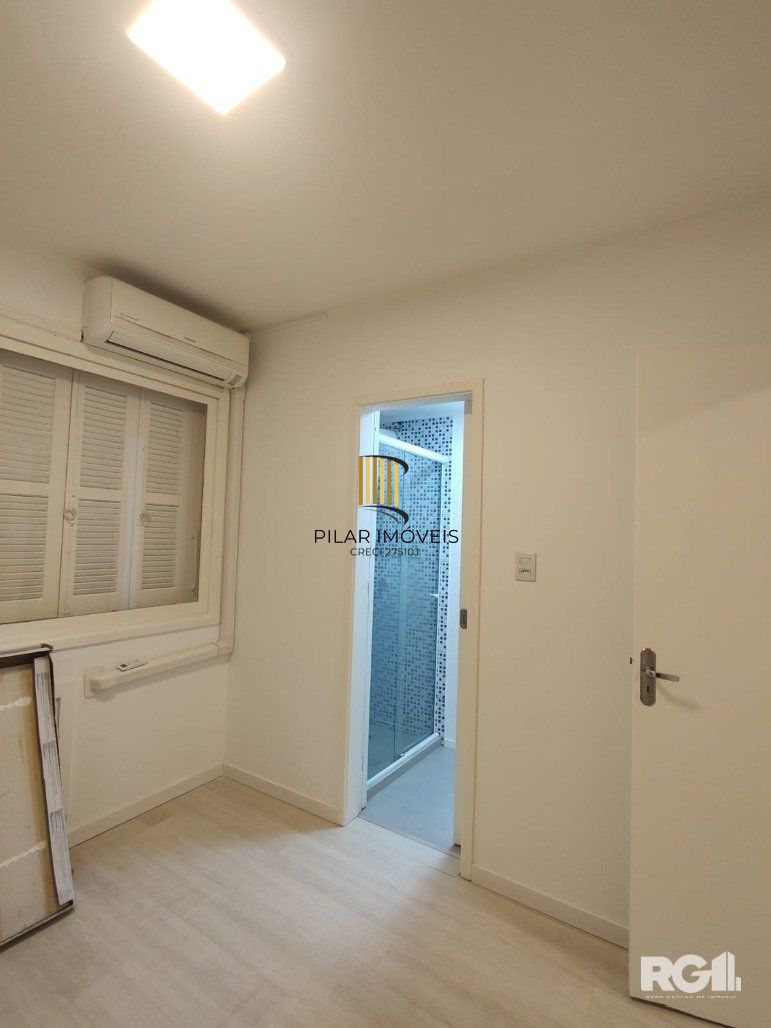 Apartamento de 1 dormitório, REFORMADO - Cód. RP342815