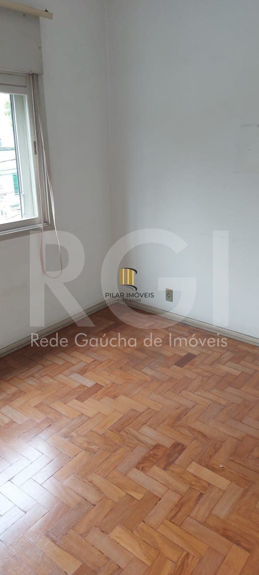 Apartamento com 3 quartos, 2 banheiros, desocupado e 1 vaga!