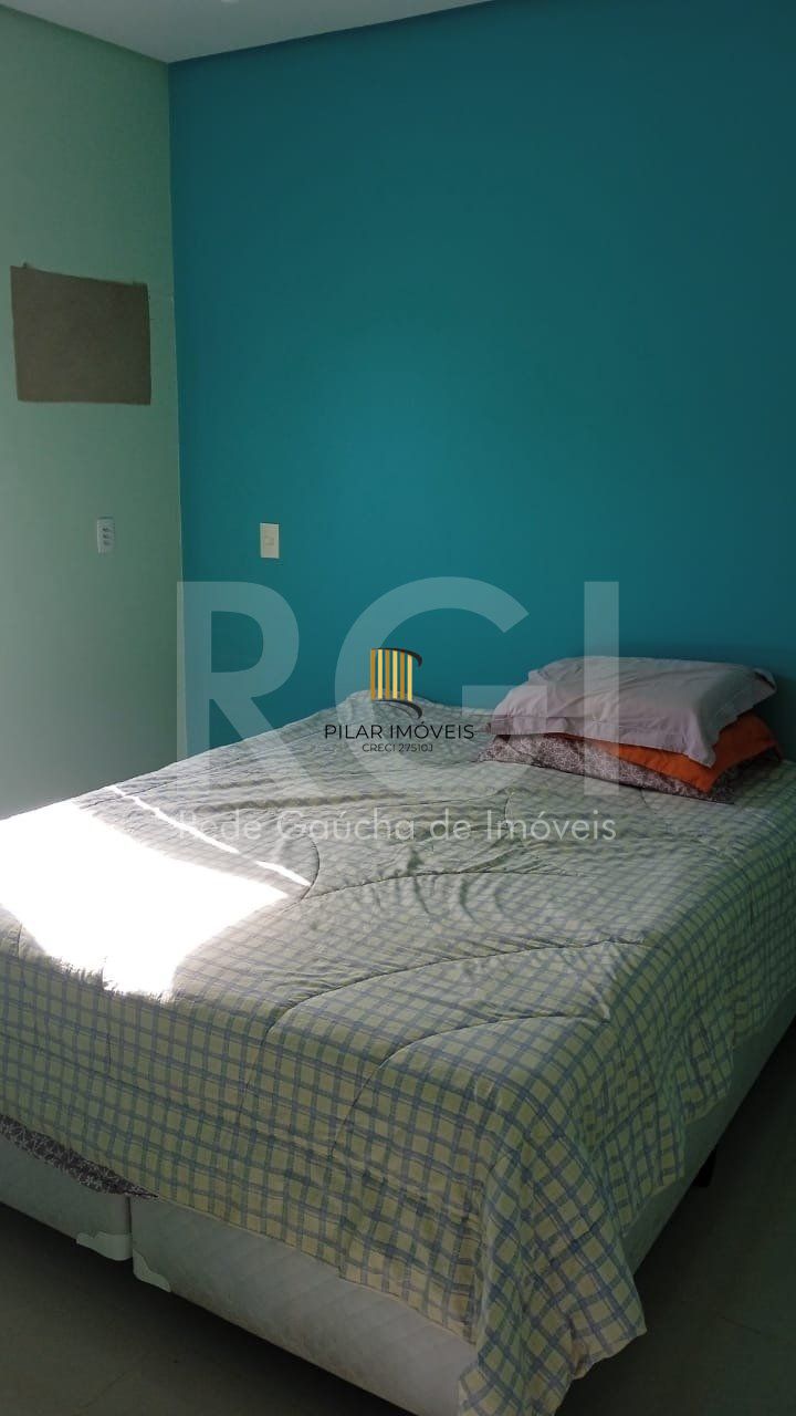 Casa para Venda - 90m², 3 dormitórios, 4 vagas - Maria Regina