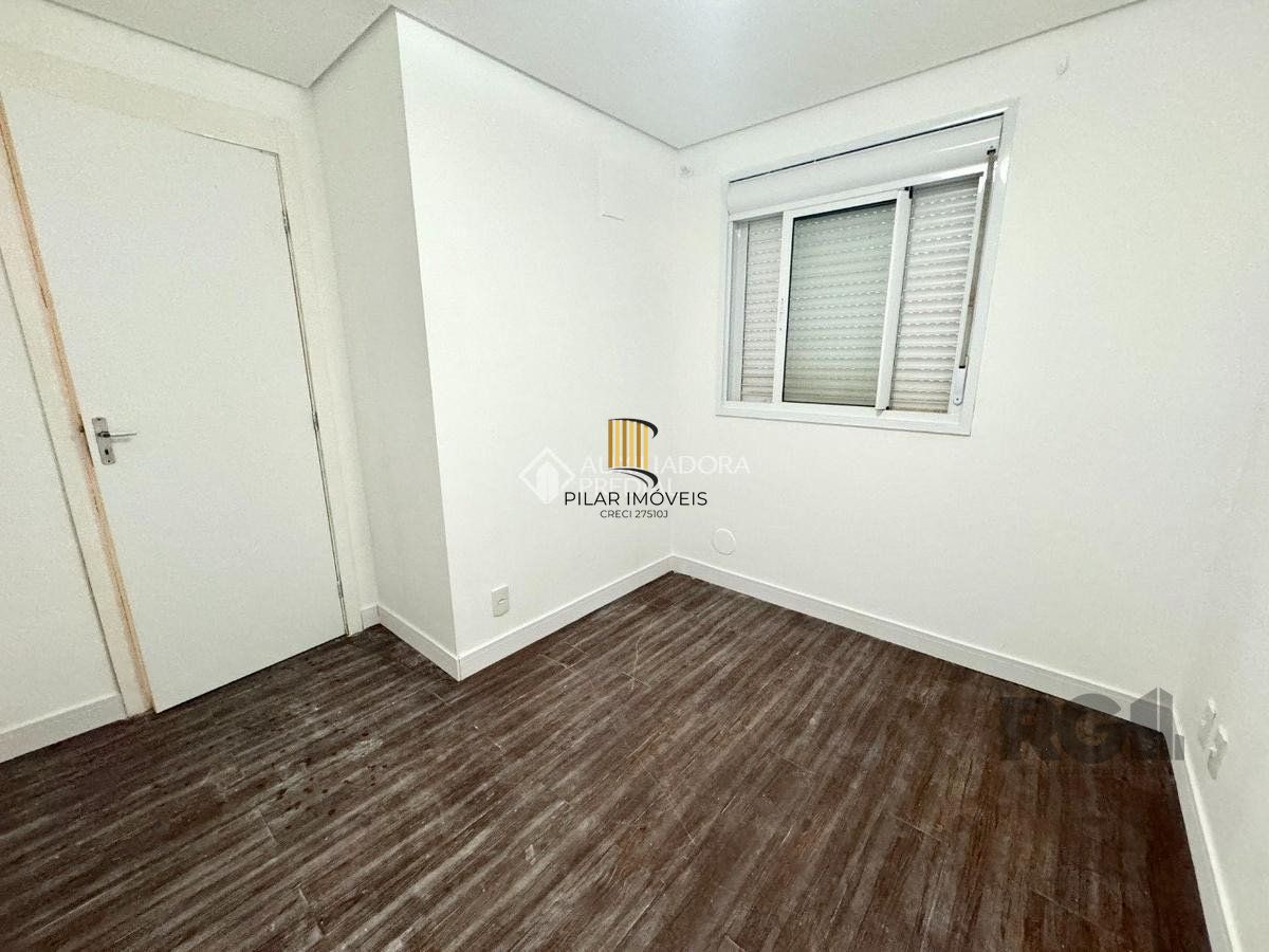 À venda Apartamento, de  dois dormitórios, em Canoas,  Bairro Guajuvíras.