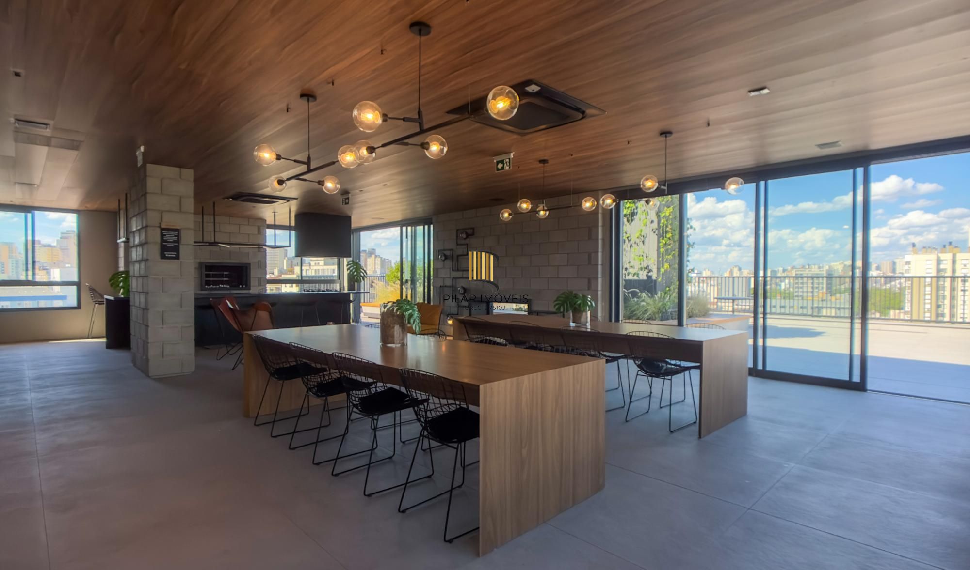 Apartamento no coração da Cidade Baixa em Porto Alegre de 3 Dormitórios