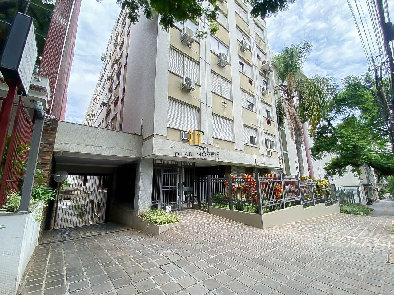 Apartamento 2 Dormitórios com Vaga Coberta e Cozinha Planejada no Bom Fim