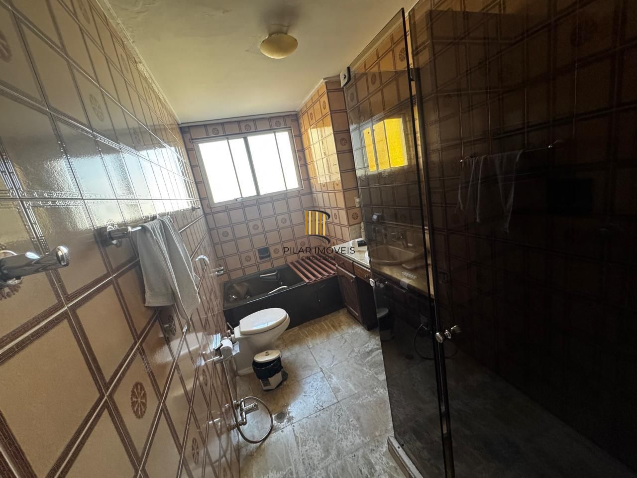 Apartamento super Amplo em frente a Santa Casa, Centro Histórico - POA