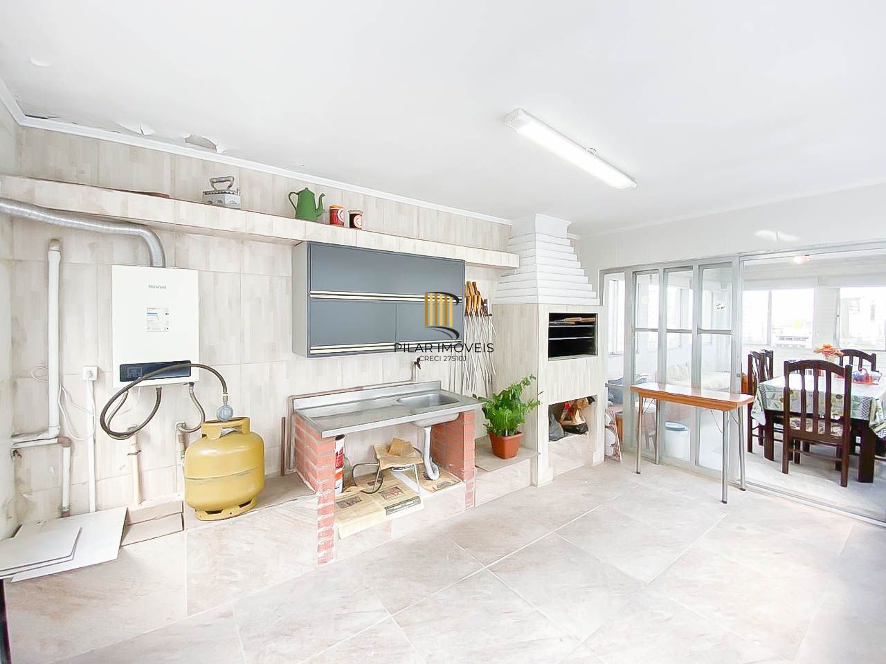 Duplex à venda no Rio Branco com 2 dormitórios, salão privativo e 2 vagas - Pilar Imóveis