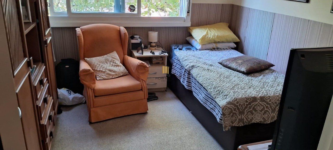 Apartamento de 152 m², com 3 dormitórios, 1 suíte e 2 vagas no bairro Bom Fim