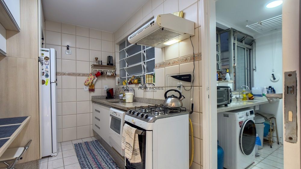 Apartamento 02 Dormitórios com Garagem